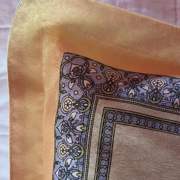 Jim Thompson Elephant Design Silk Pillow - Picture 4 of 11